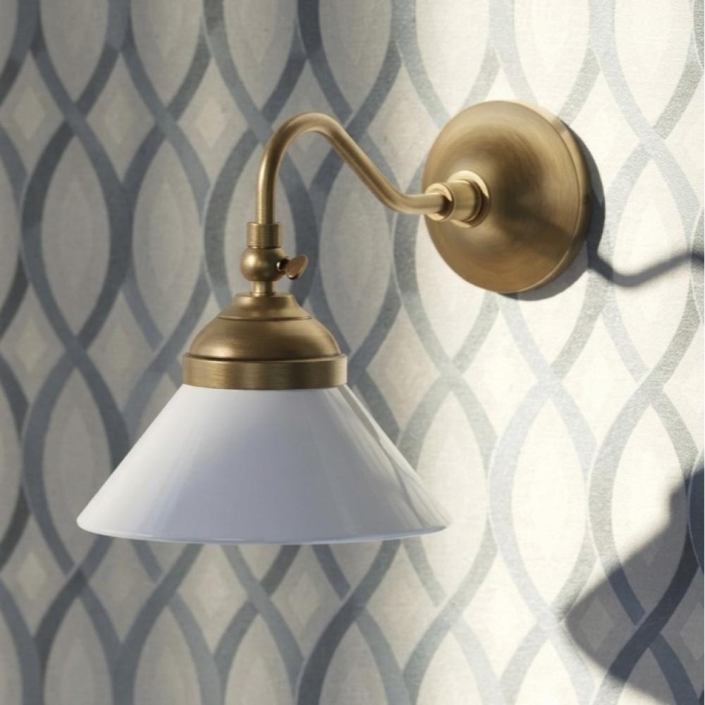 klasicky svietnik medeny lampa elegantny obciansky zlaty luxus osvetlenie svietidlo spalna obyvacka mediteransky vidiecky.jpg
